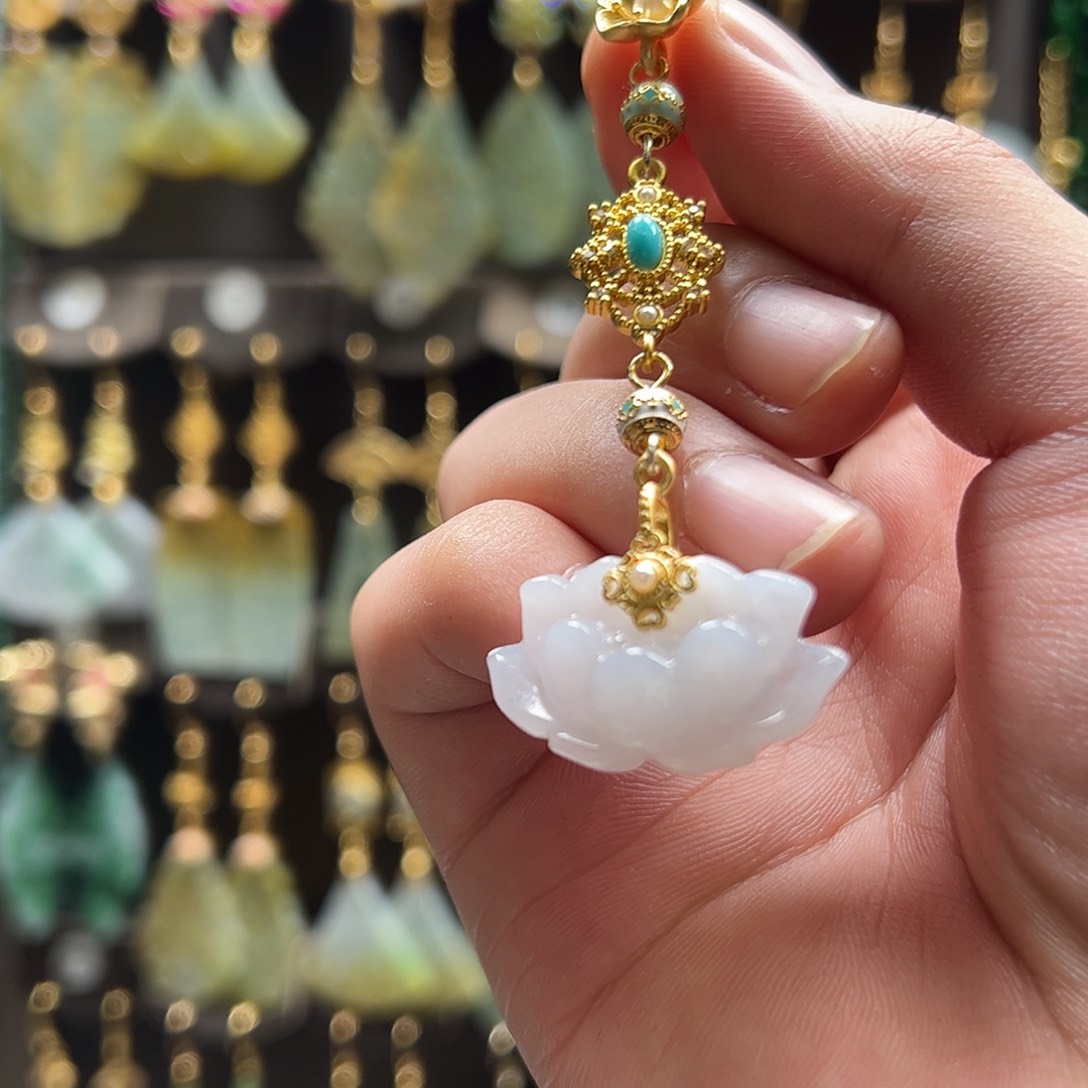 未镶嵌翡翠耳饰翡翠