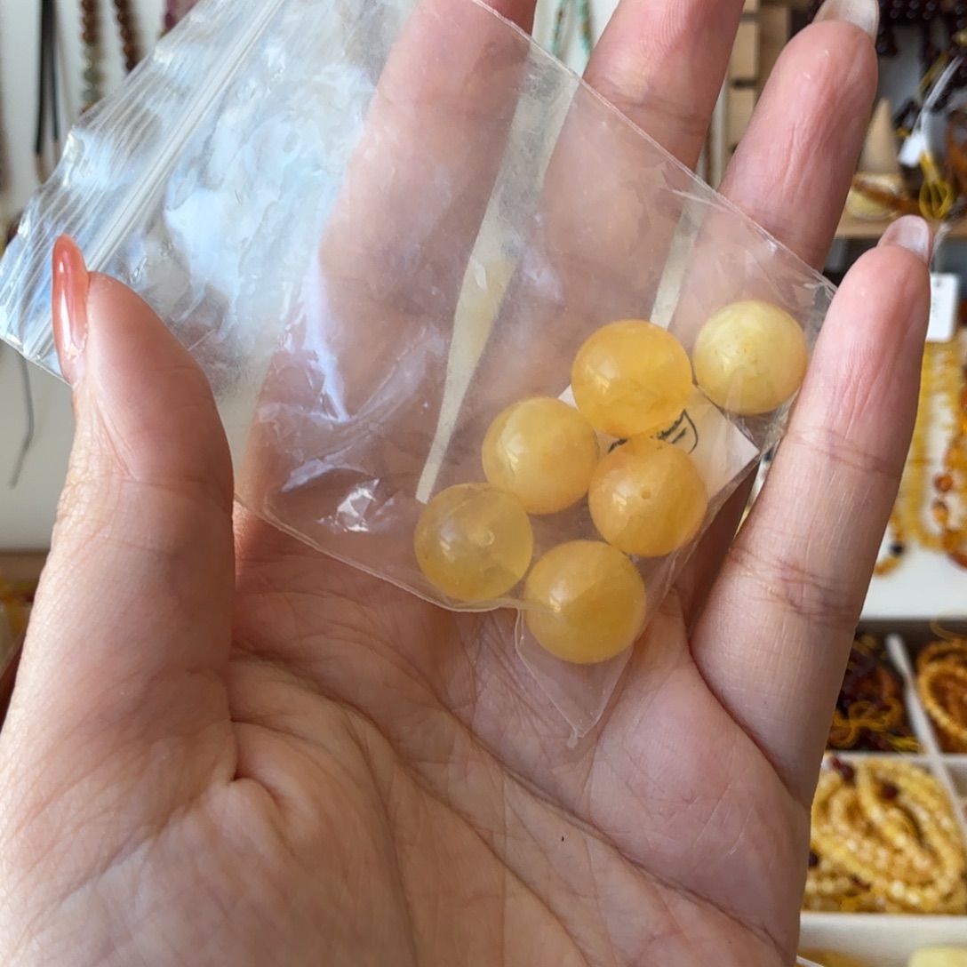 到***了琥珀未镶嵌颈饰单珠子