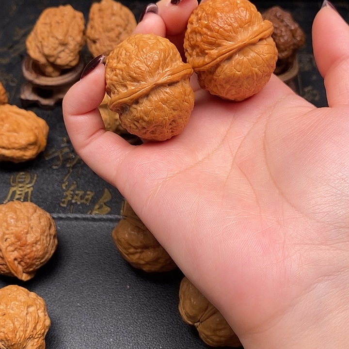 气***铁文玩核桃吊坠元宝