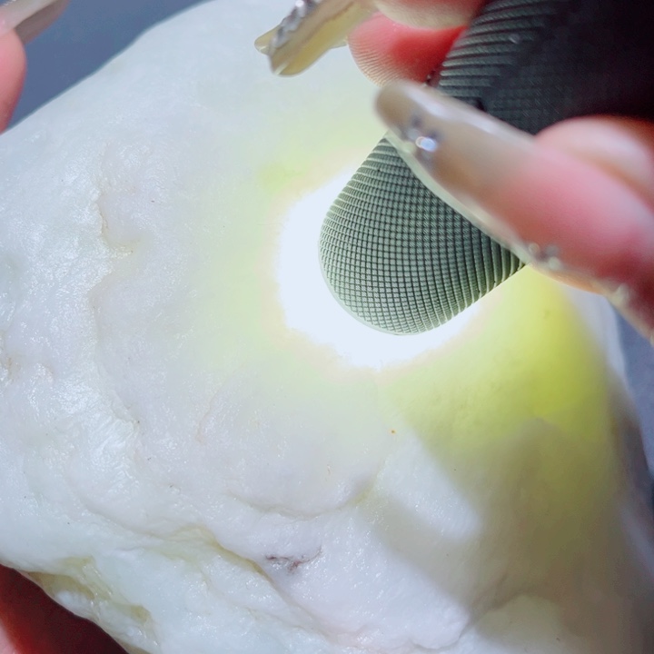 和田玉（糖玉）未镶嵌珠宝奇石