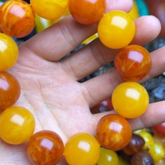 琥珀未镶嵌手链蜜蜡