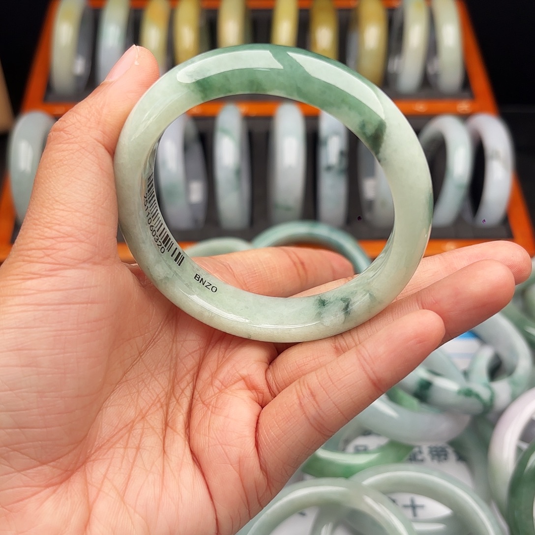 翡翠未镶嵌手镯57-59 34