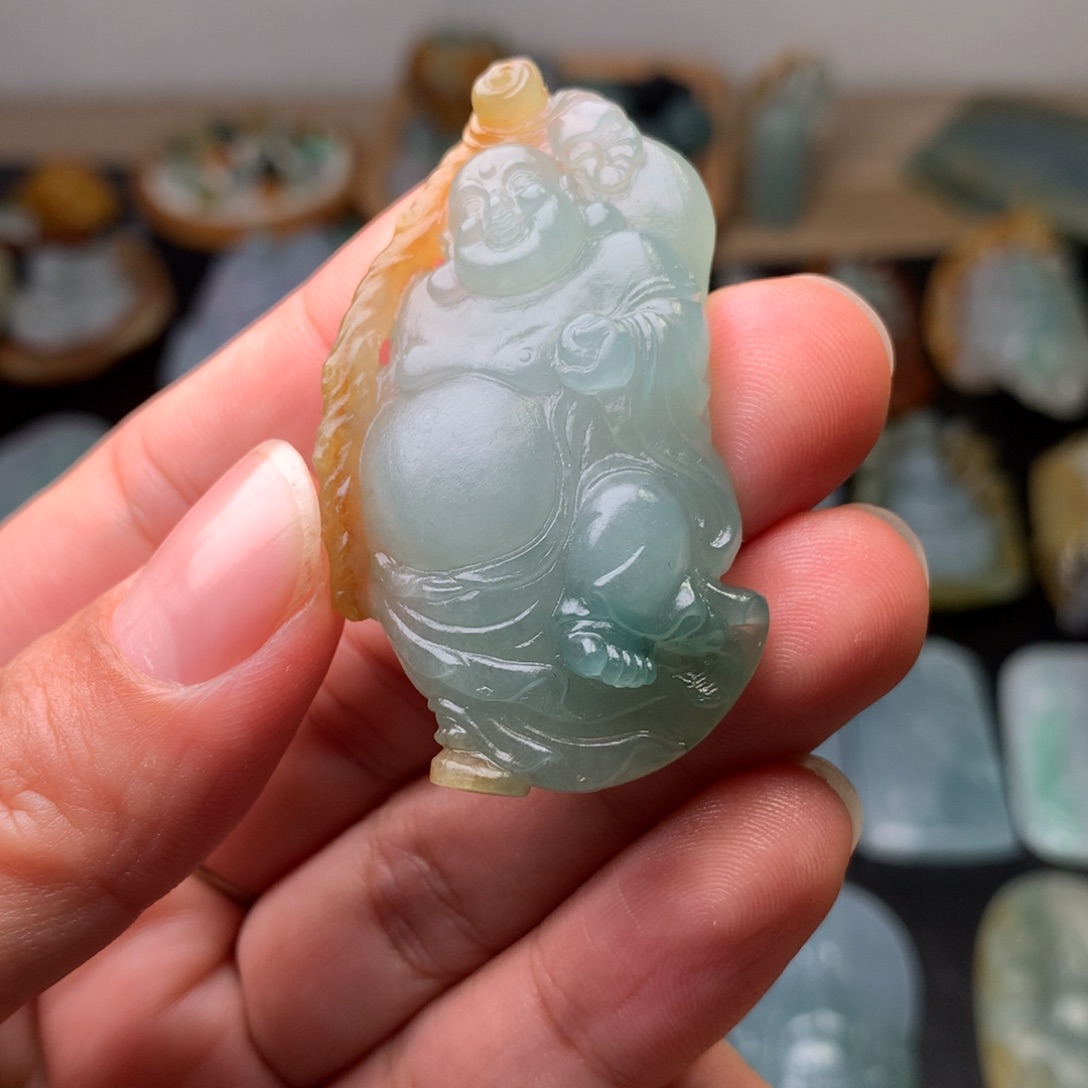 定制翡翠未镶嵌布袋佛