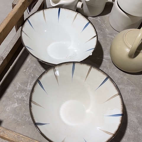 微瑕，不能明火，口径20高8斗笠碗2个