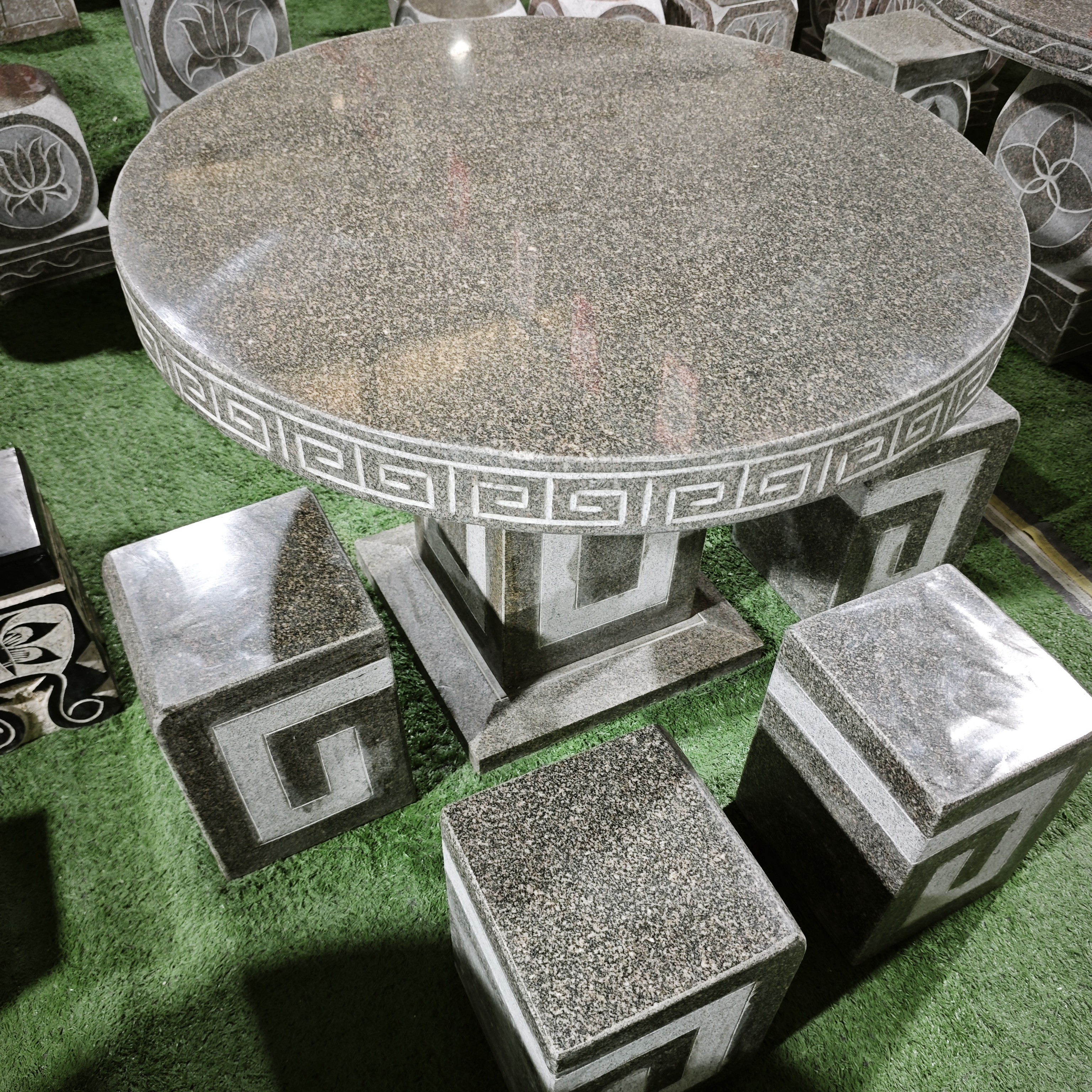 [到县市区物流站自提]天然花岗岩家用简约阳台别墅石桌石凳室外