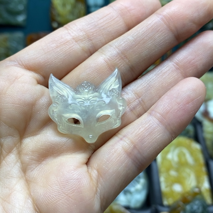 【闪购商品】岫玉颈饰未镶嵌心***-狐狸
