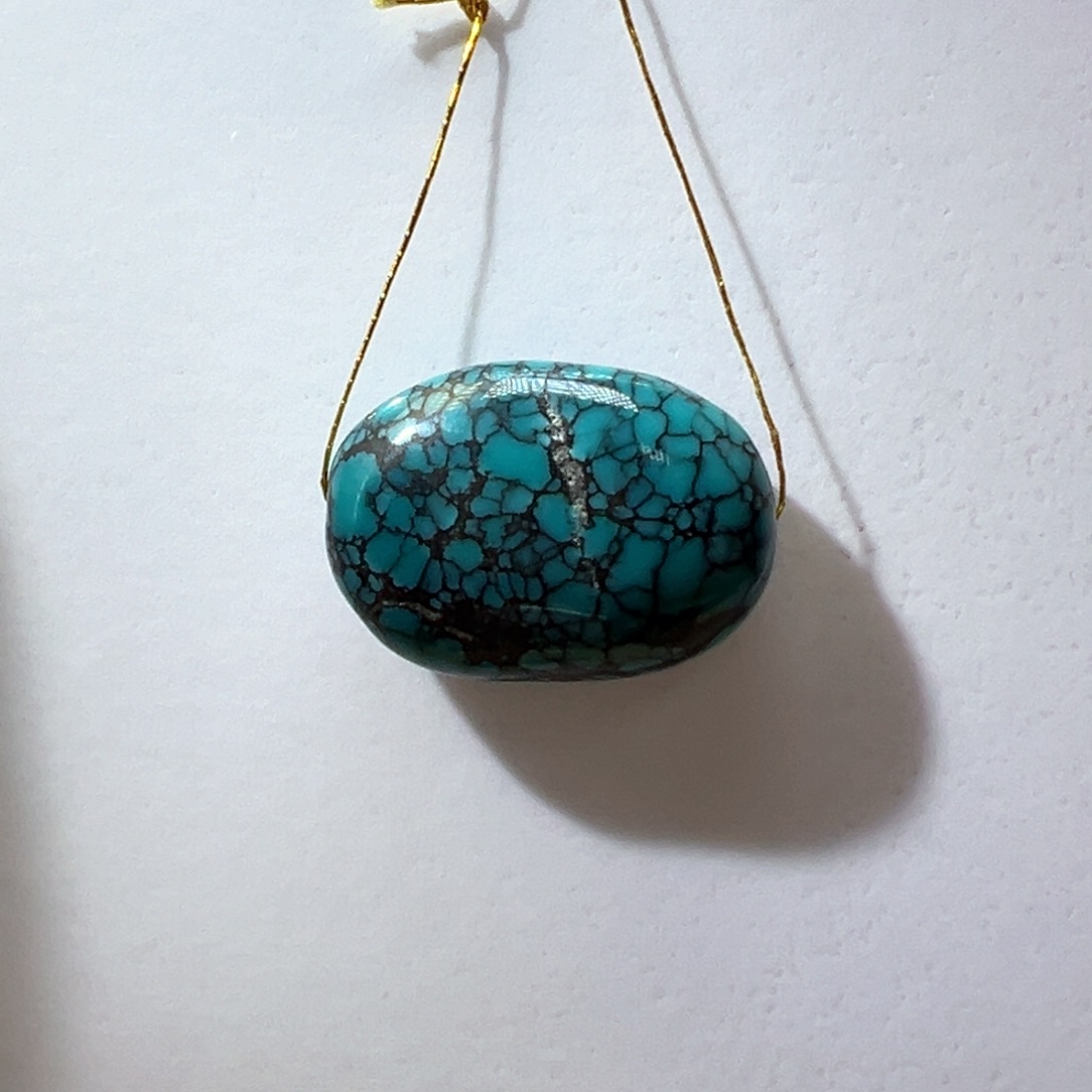 嘴***强绿松石未镶嵌挂件