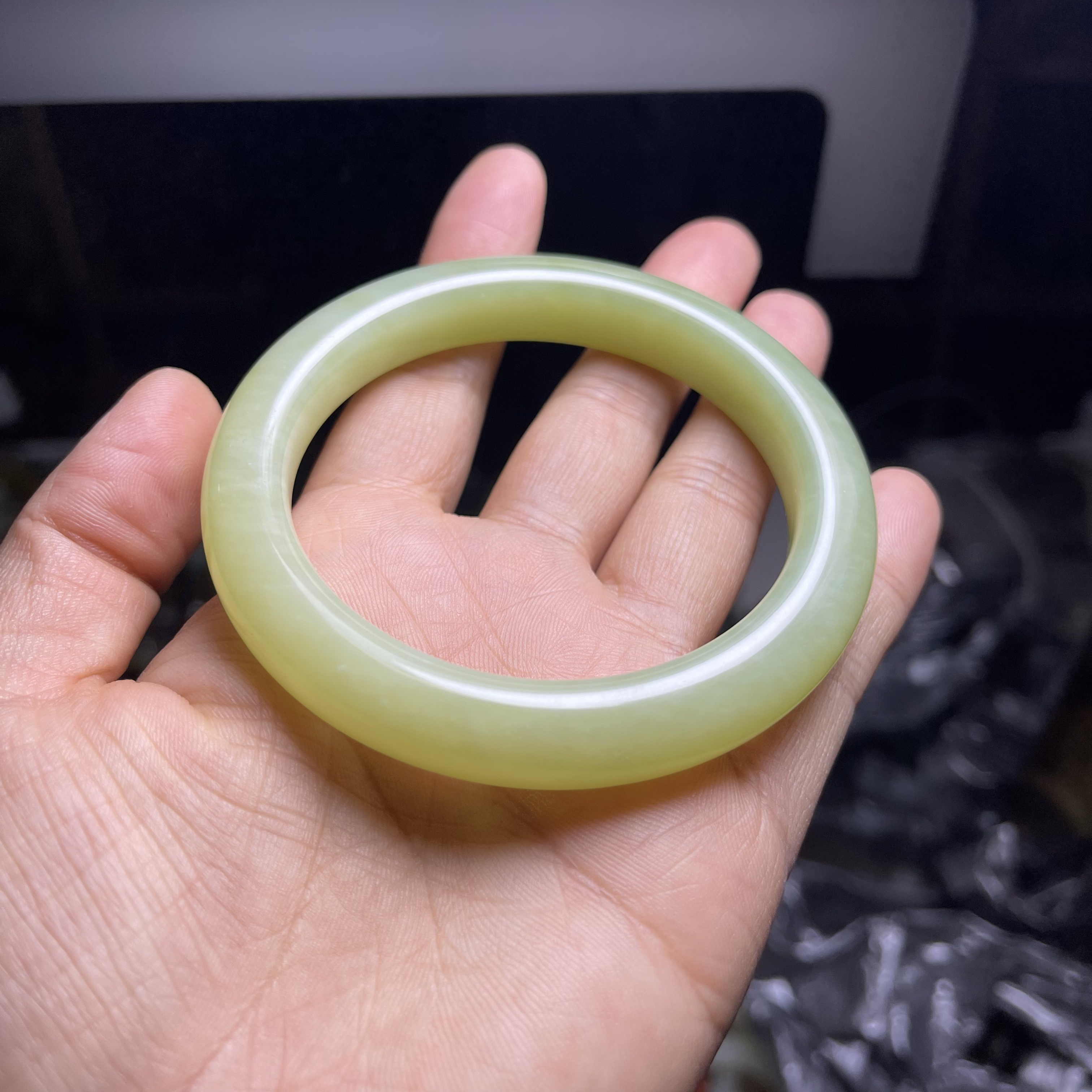 天然玉石手镯59-60口径孤品小高货福利可以盘透