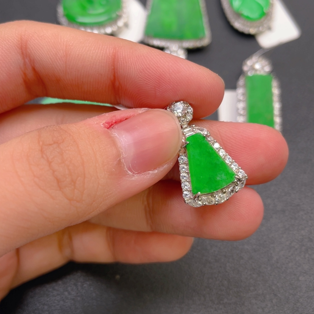 翡翠银S925镶嵌颈饰