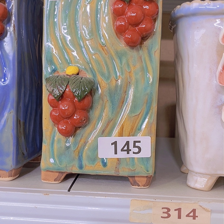 紫砂花盆陶瓷制品