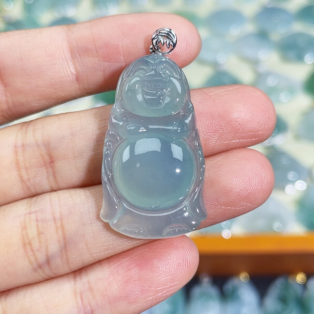 翡翠颈饰18K金镶嵌吊坠