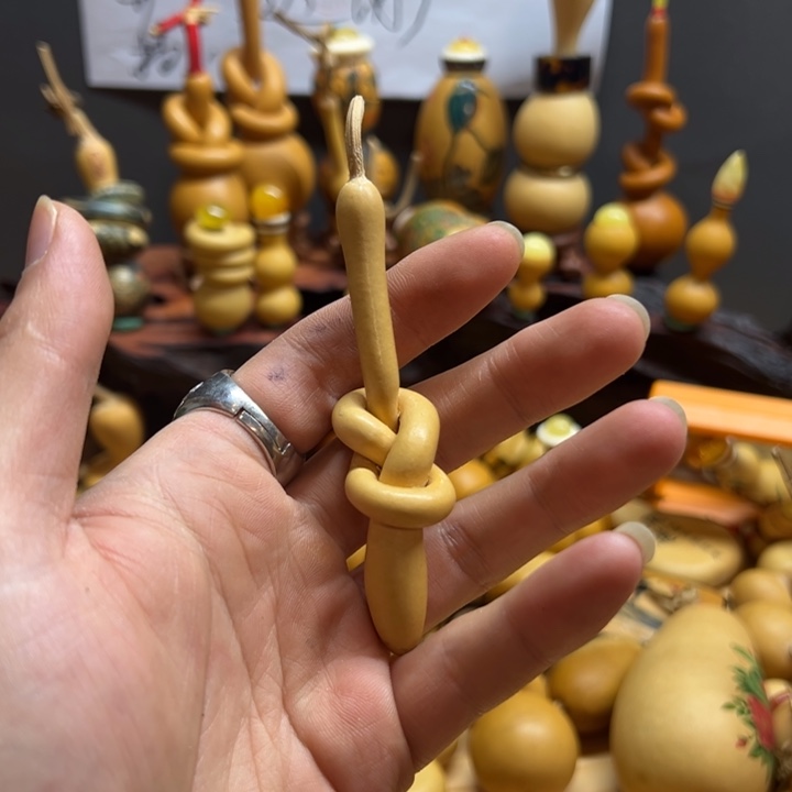 苗****.葫芦娃娃娃娃娃娃娃娃