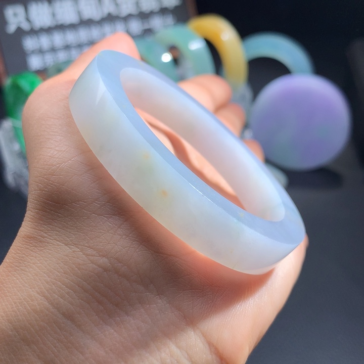 未镶嵌翡翠定制翡翠
