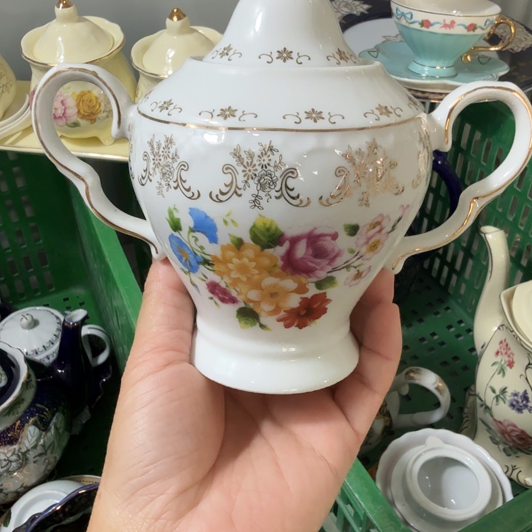 瓷片微瑕………………………………