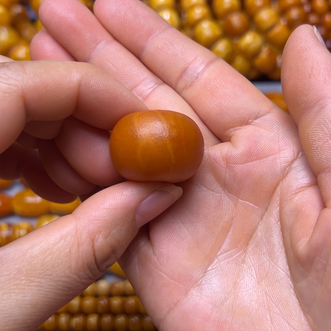 琥珀未镶嵌吊坠(不含链)