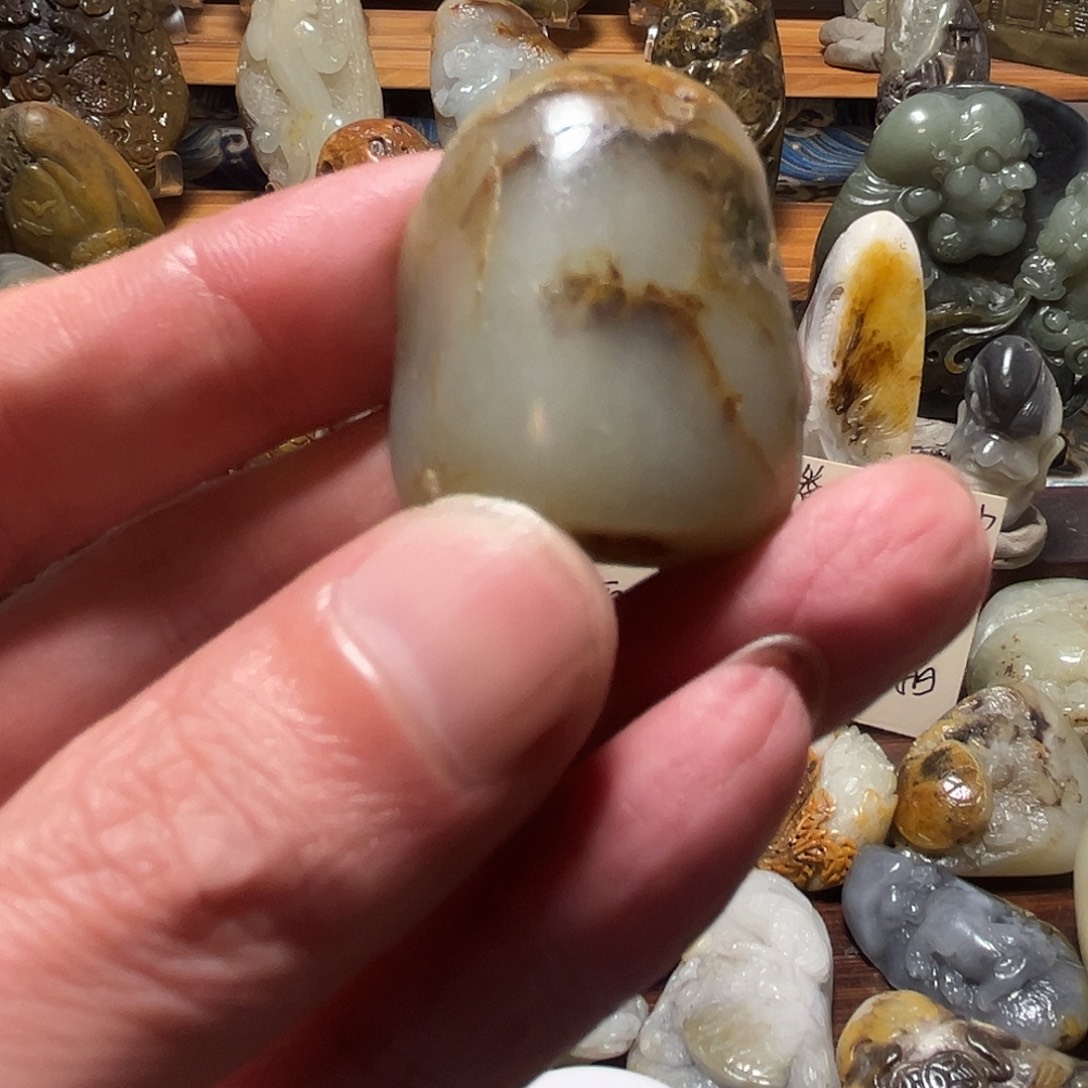 起***啦和田玉未镶嵌挂件