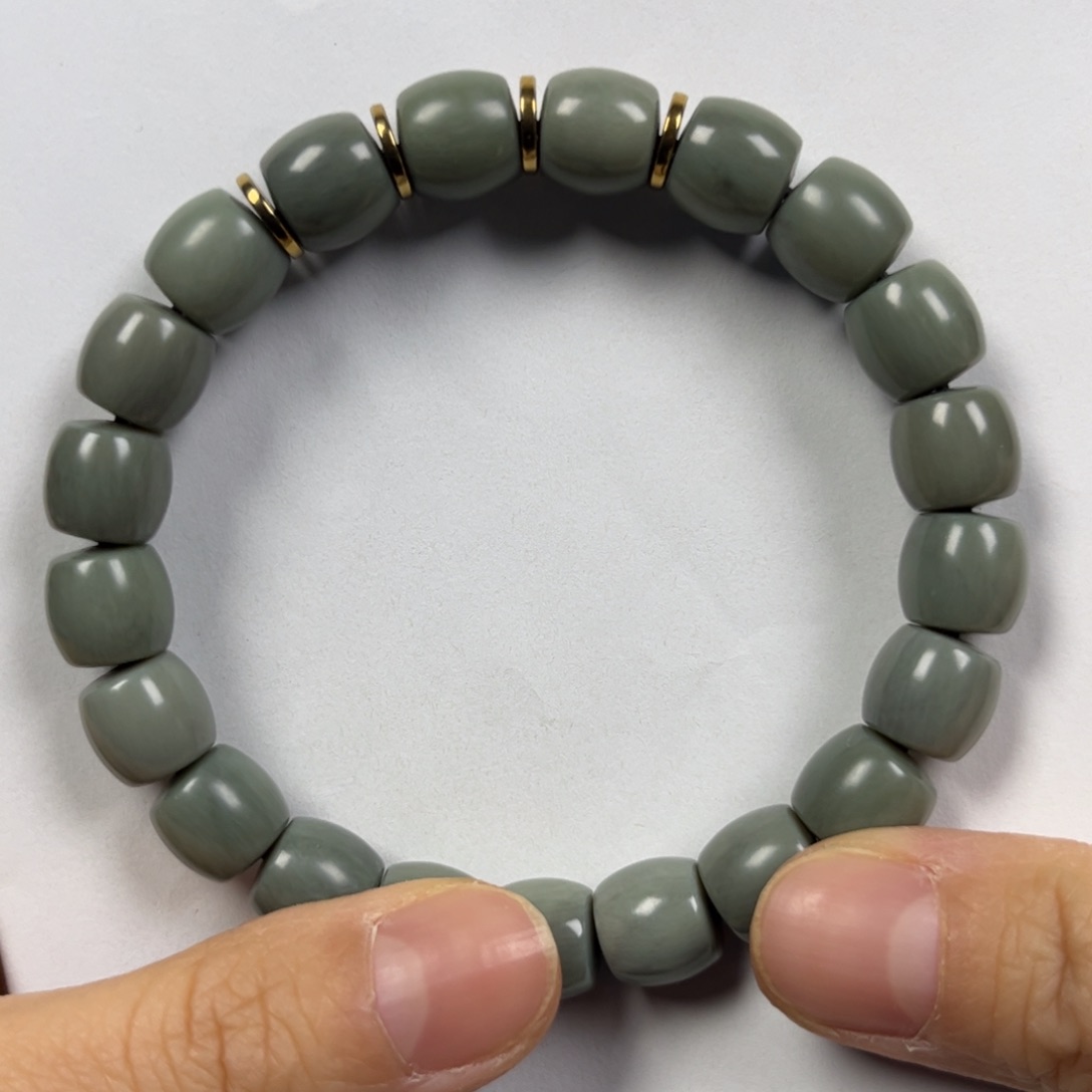 和田玉手链未镶嵌卡10直切