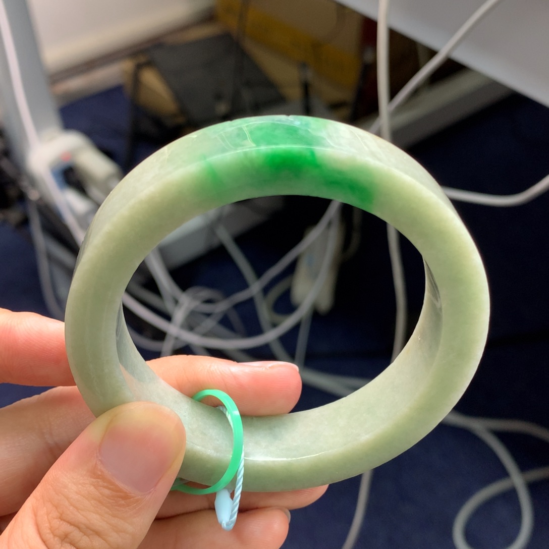 定制翡翠手镯未镶嵌