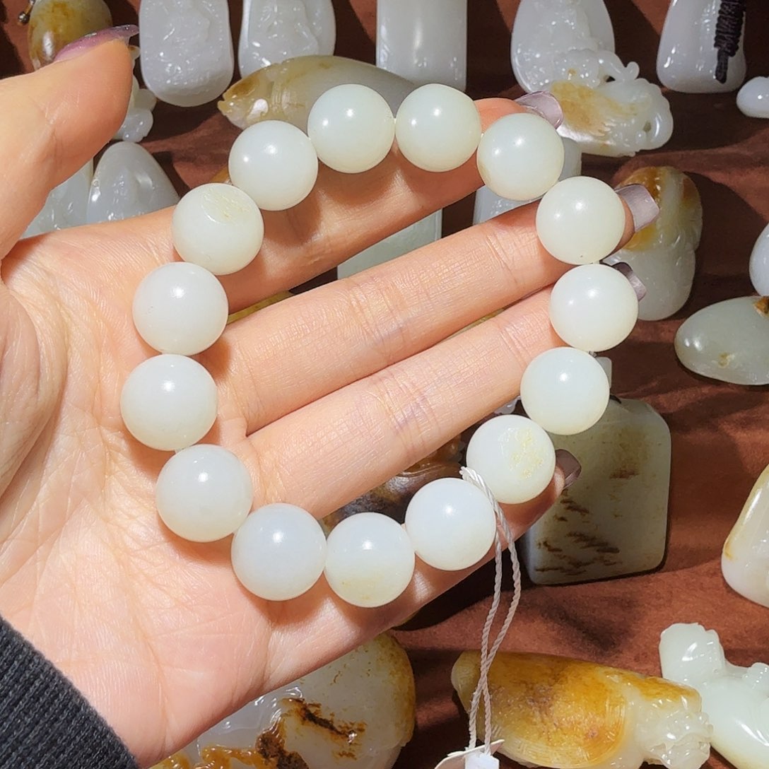 有***哥和田玉未镶嵌手链