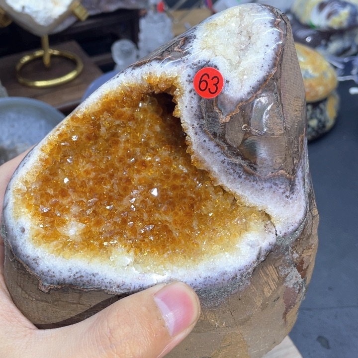 水晶是真的未镶嵌紫*?