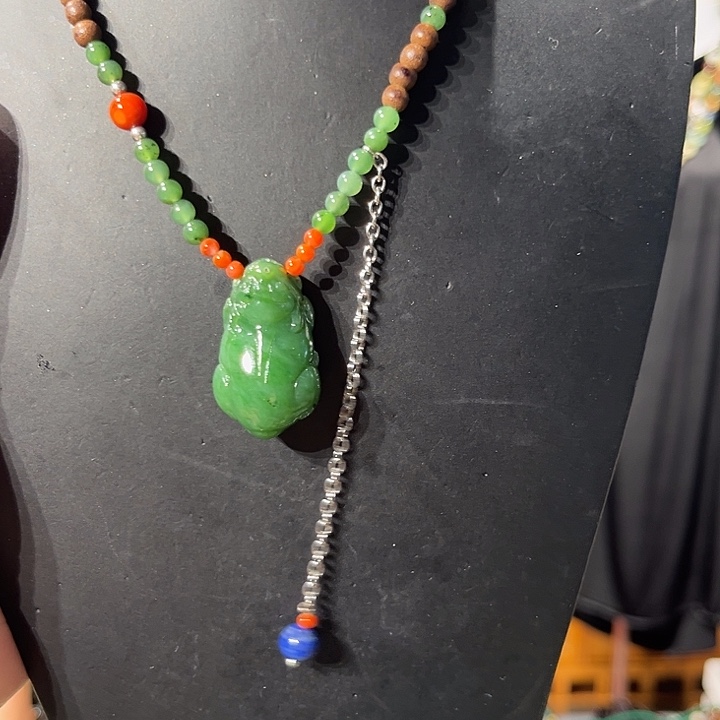 颈饰未镶嵌和田玉