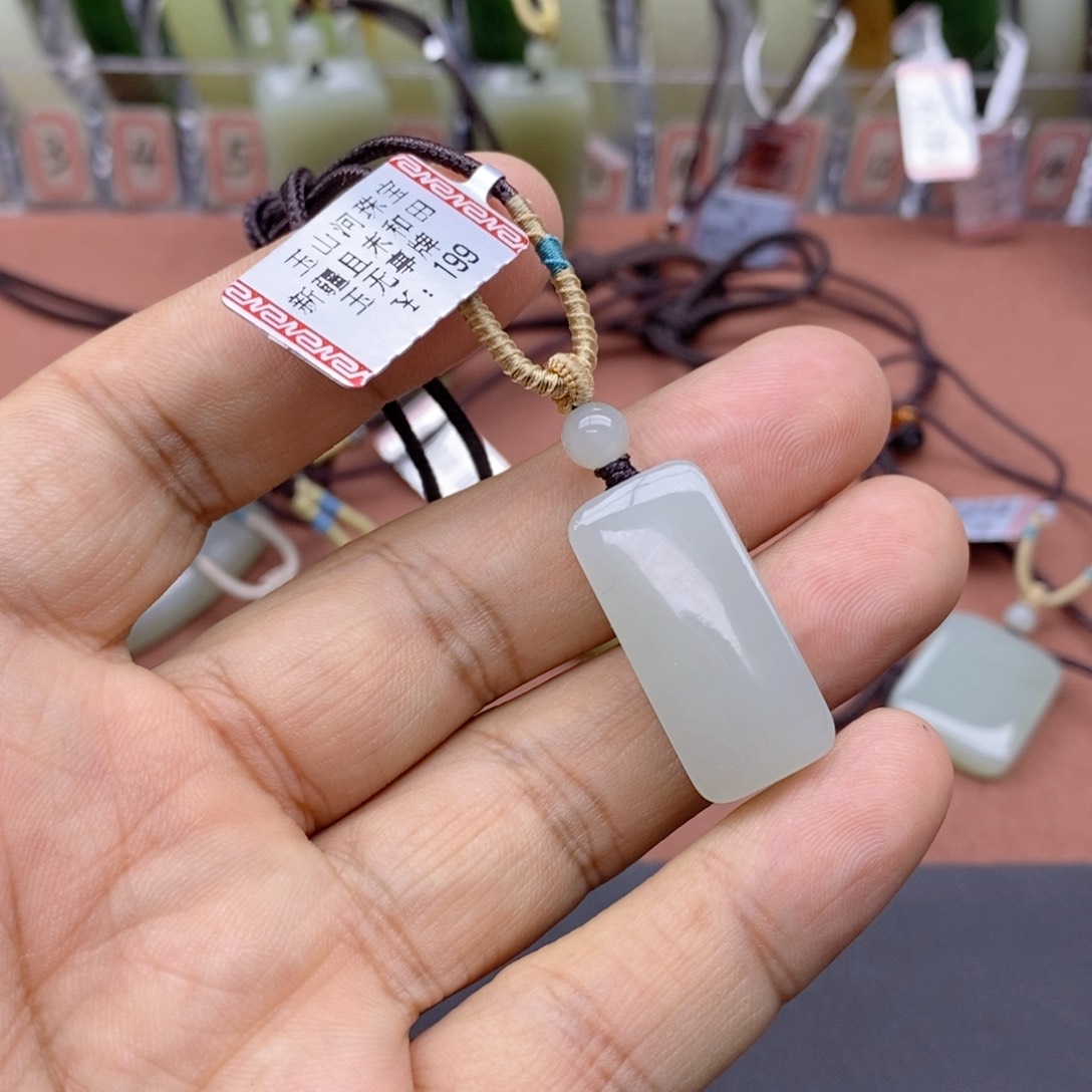 吊坠(不含链)未镶嵌和田玉梦*