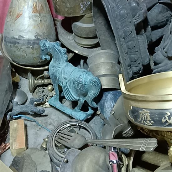 倚**剑铜器，铜啦啦啦啦啦啦