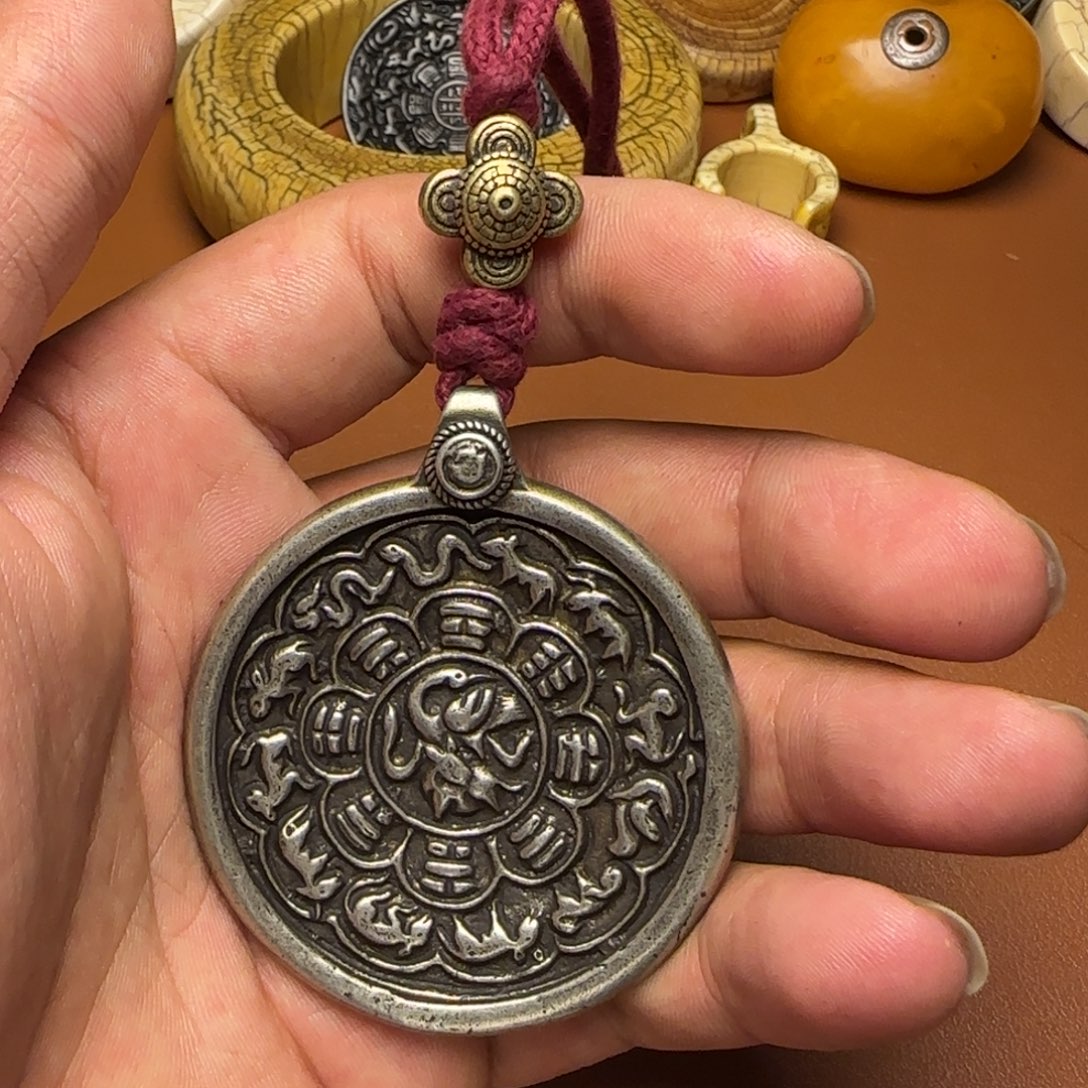 平***人泥塑xhfjgkhjfhfhhn