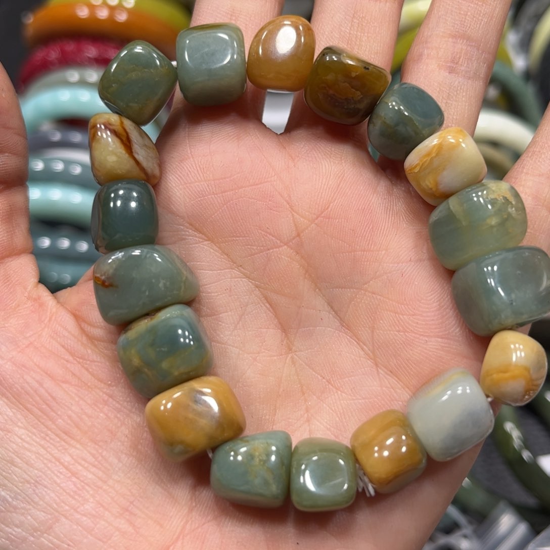 蛇纹石玉手链未镶嵌玉石王花玉瑕疵