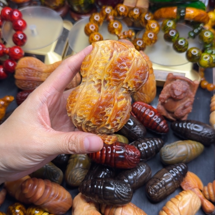 松木琥珀木文玩手串