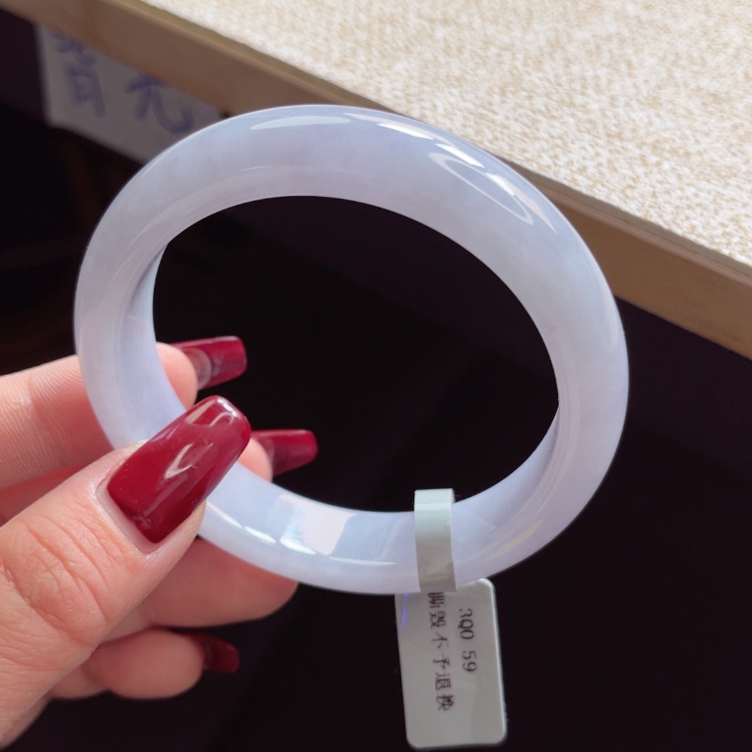 翡翠手镯未镶嵌手镯