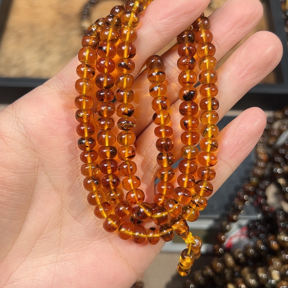 琥珀未镶嵌裸石抚顺琥珀