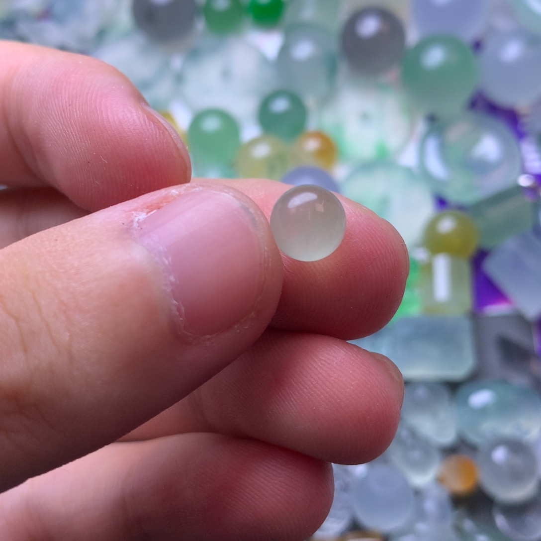 定制翡翠未镶嵌珠子