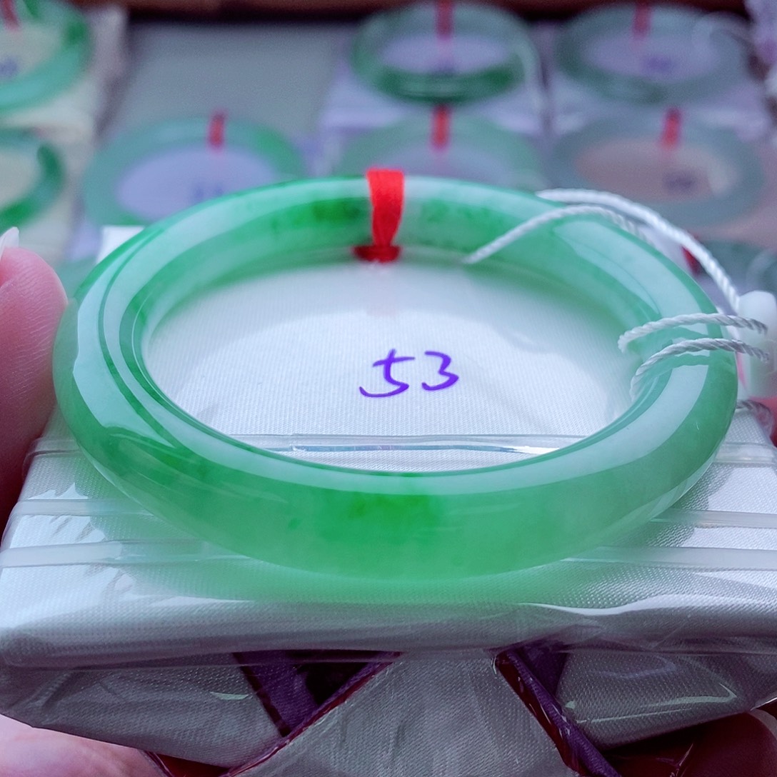 翡翠未镶嵌手镯（圆镯）611正阳绿甜绿冰润细腻高贵艳丽