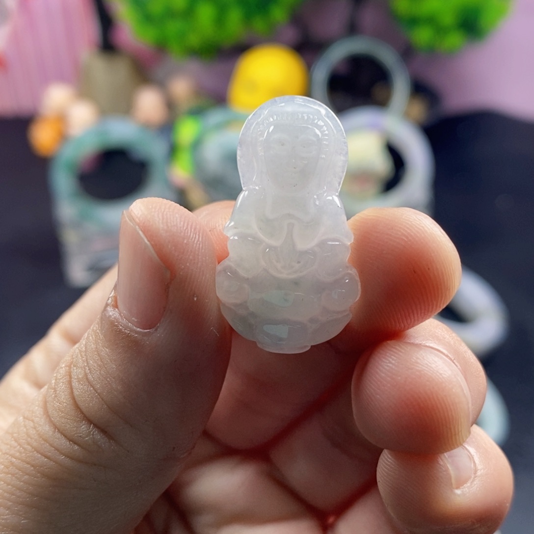 翡翠未镶嵌颈饰翡翠吊坠多样性发一