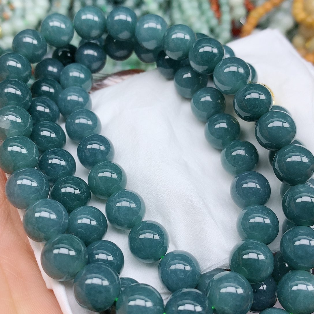 翡翠颈饰未镶嵌珠子