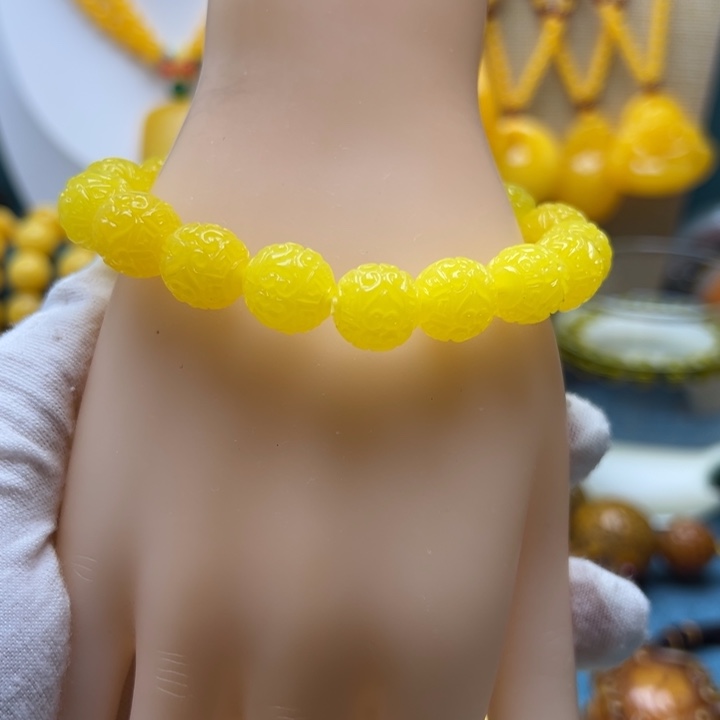 琥珀未镶嵌颈饰手串