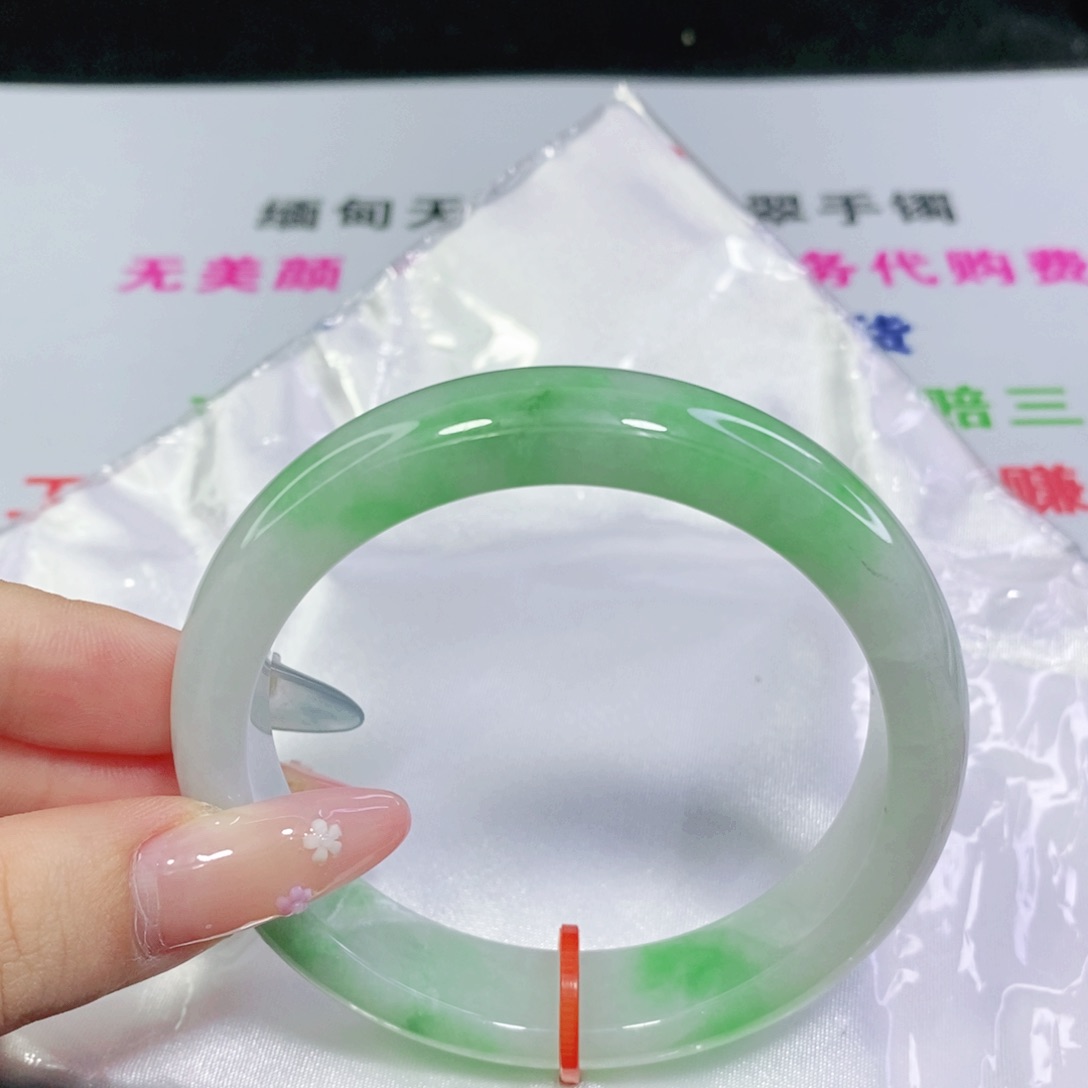 翡翠未镶嵌手镯56 56 56