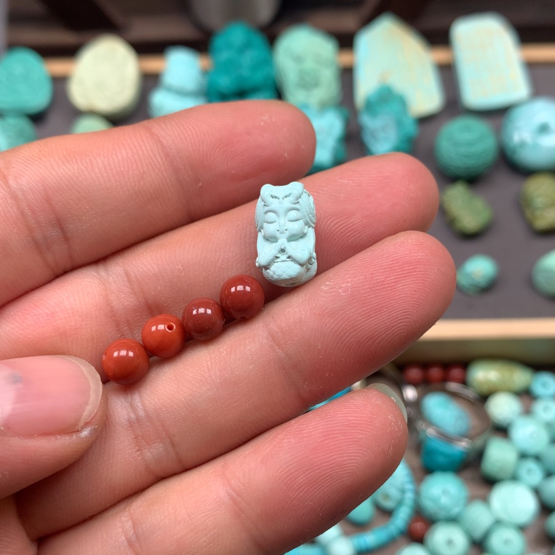 南红玛瑙雕刻未镶嵌