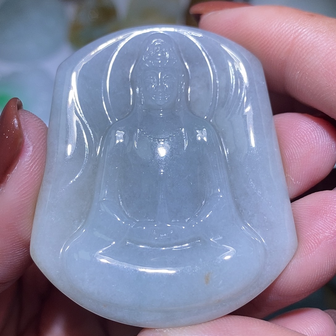 翡翠未镶嵌颈饰观音