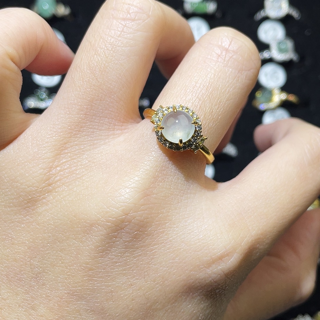 翡翠未镶嵌戒指戒指