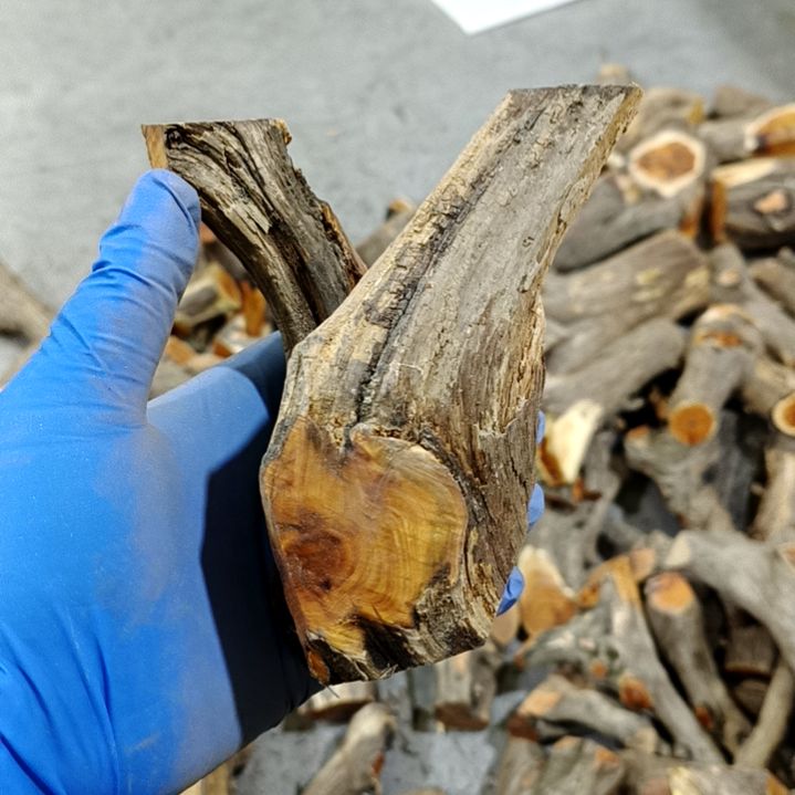 刘****香榧木崖柏随行毛料毛料毛料