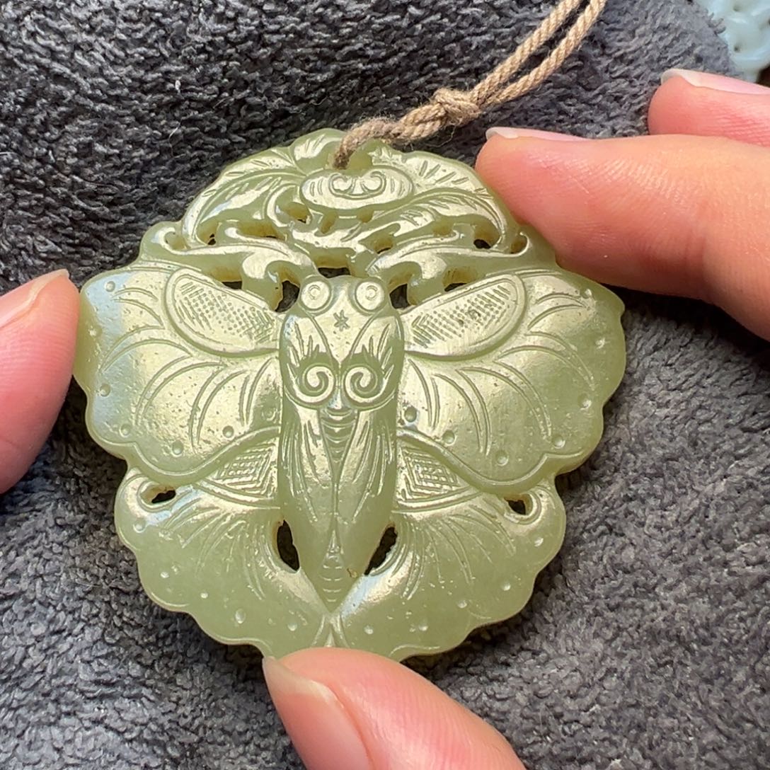 冰***淋和田玉未镶嵌挂件