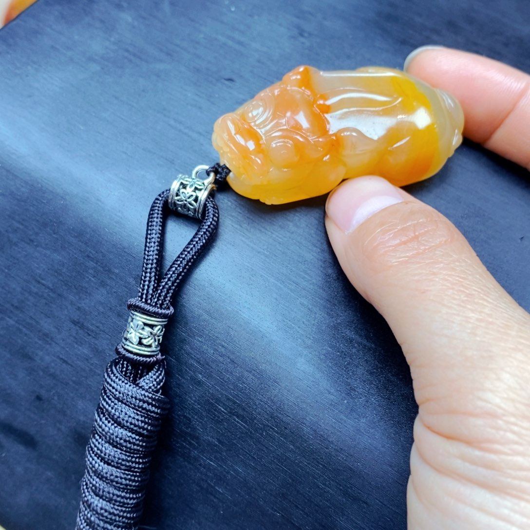 石英质玉颈饰未镶嵌