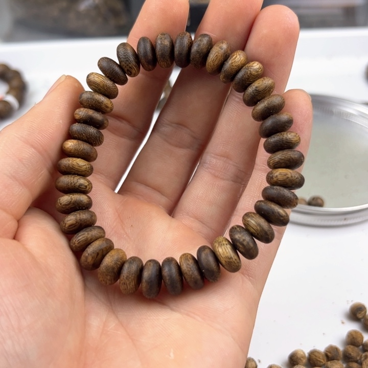 沉香手串算盘珠单圈10mm