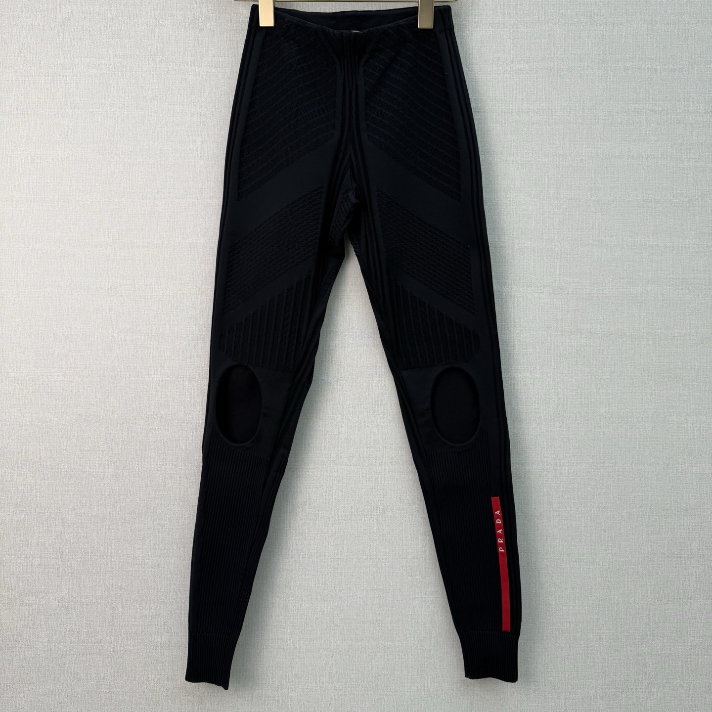 未使用 Prada/普拉达 女士黑色混纺弹力裤 WSP30013