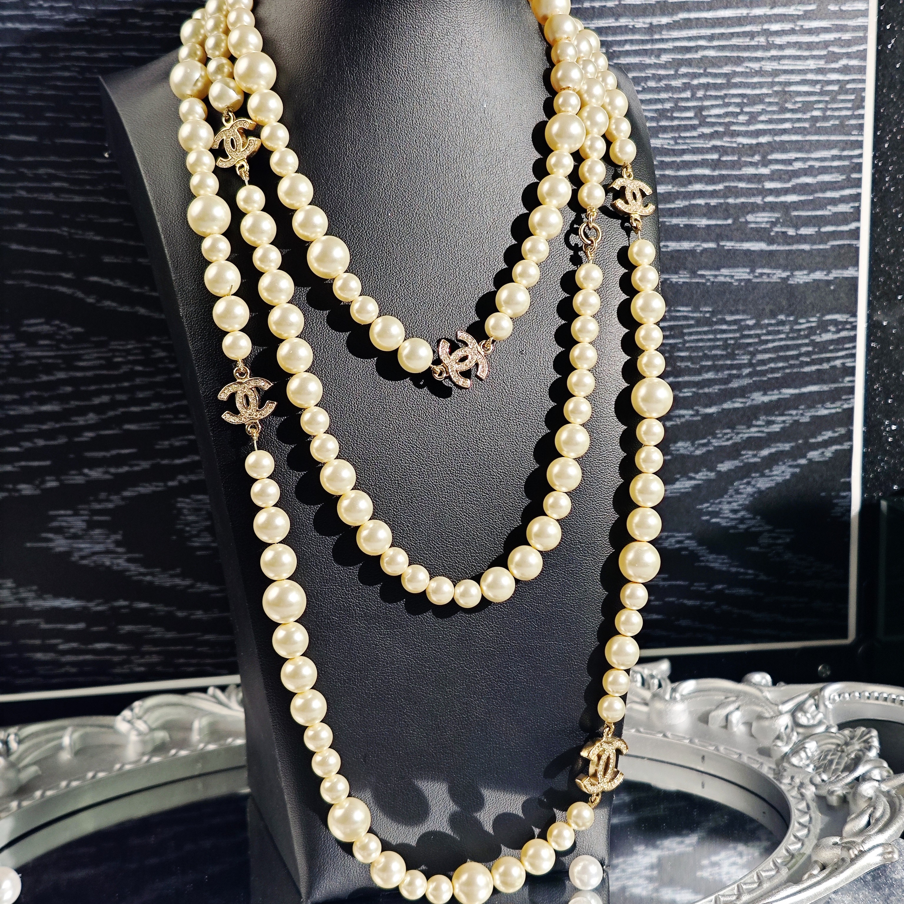 99新 Chanel/香奈儿 项链白色时尚6花长款珠珠三层