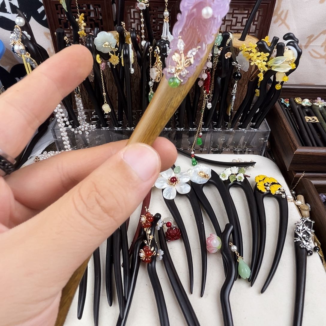 铁合金木质白**隙