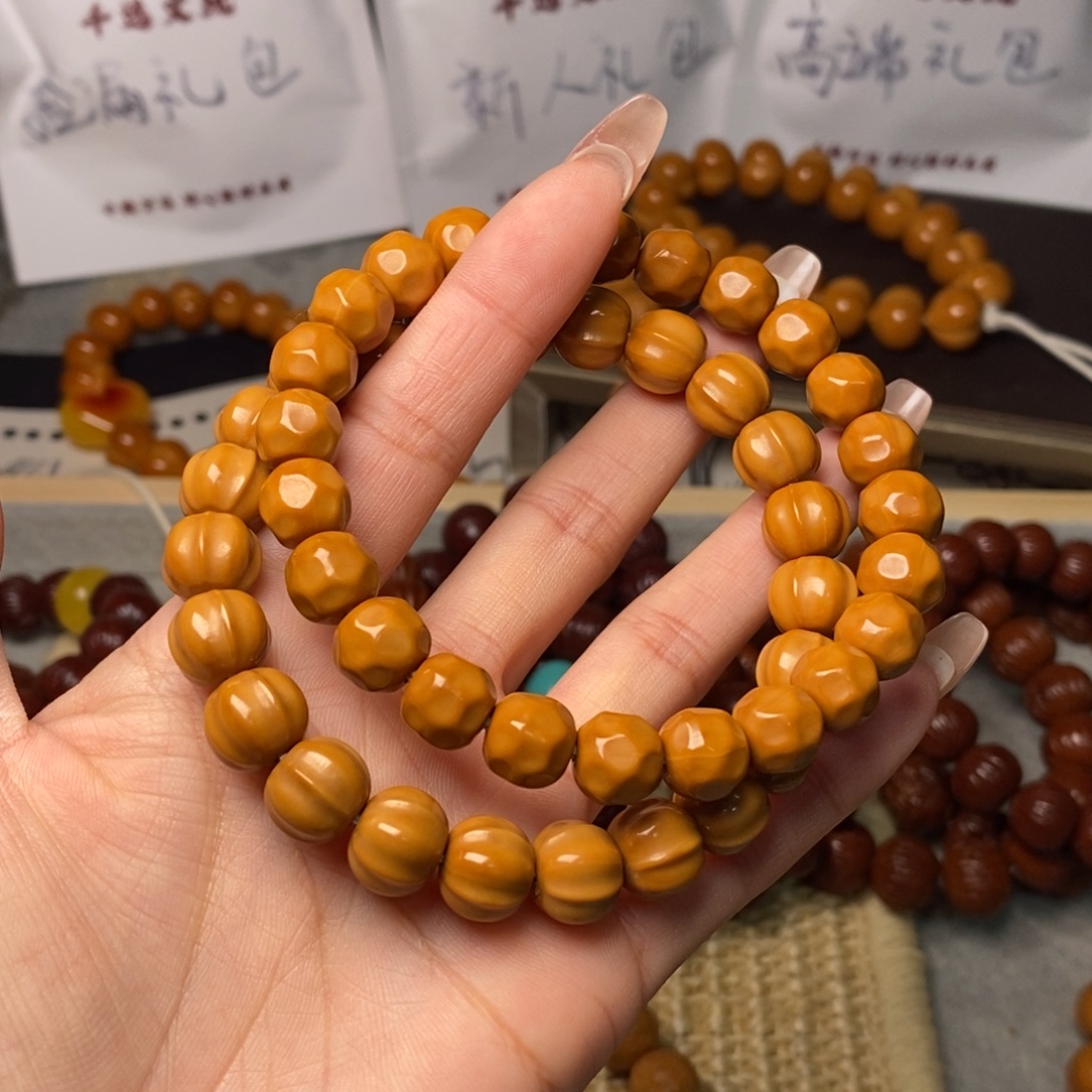 Y****手串猴头核桃小鲨鱼小奶酪