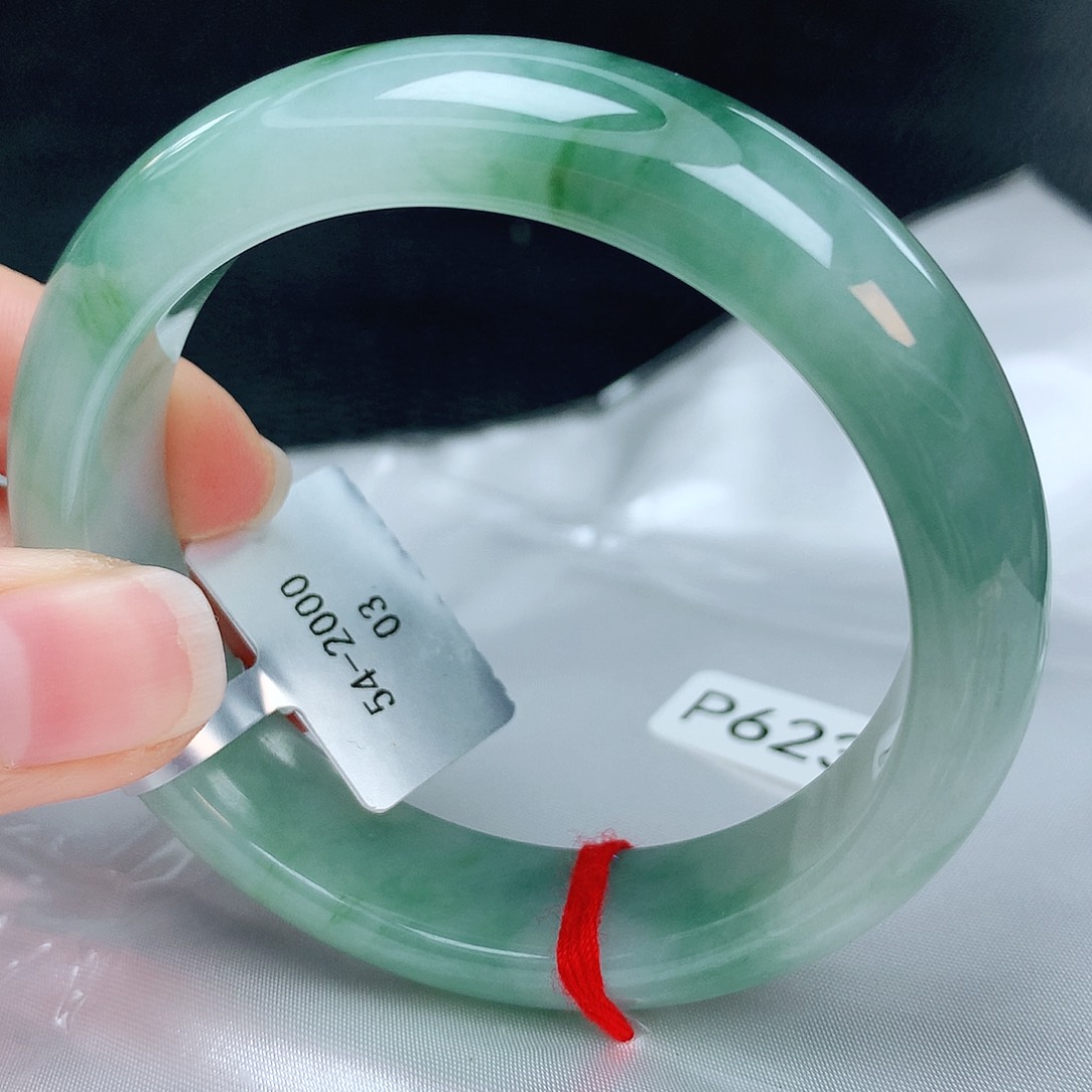 翡翠手镯未镶嵌缅甸天然A货翡翠手镯